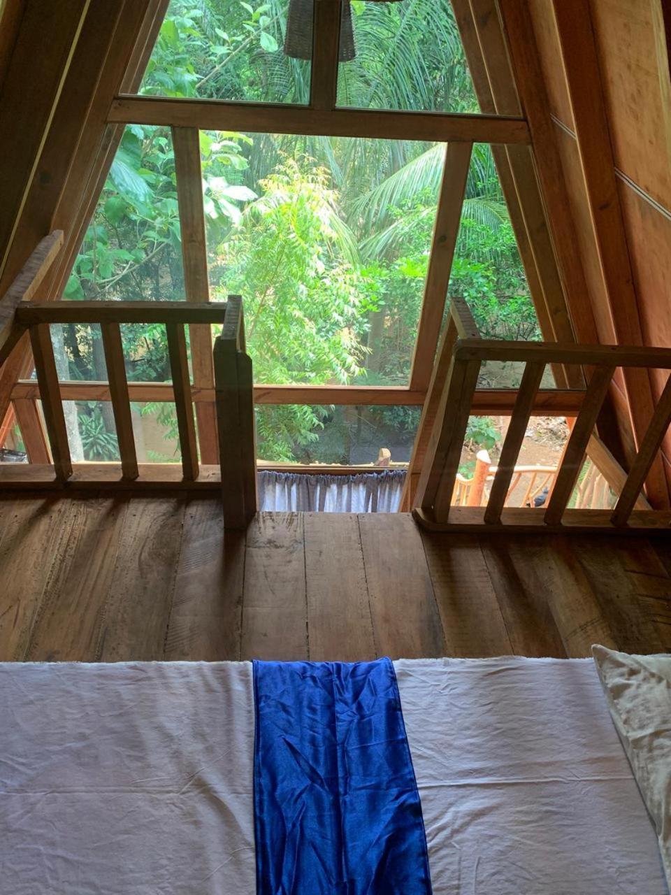 Ferienwohnung Angry Birds Tree House Habarana Exterior foto
